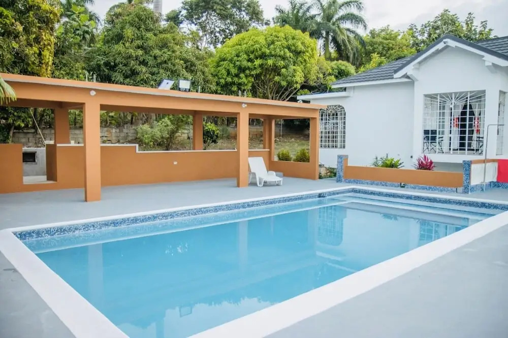 Villa Solstice Luxury 4 Bedroom