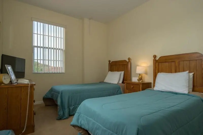 805 Tuscan Hills Blvd 5 Bedrooms, +3 Bathrooms