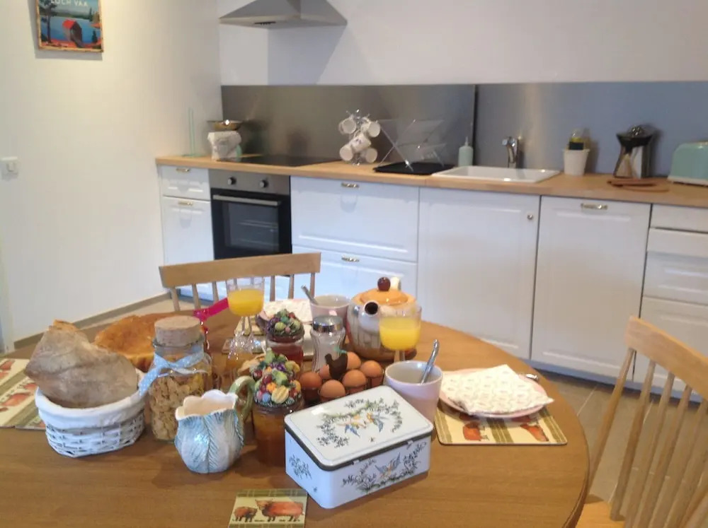 "La Combe Fleurie" Appartements & Chambres