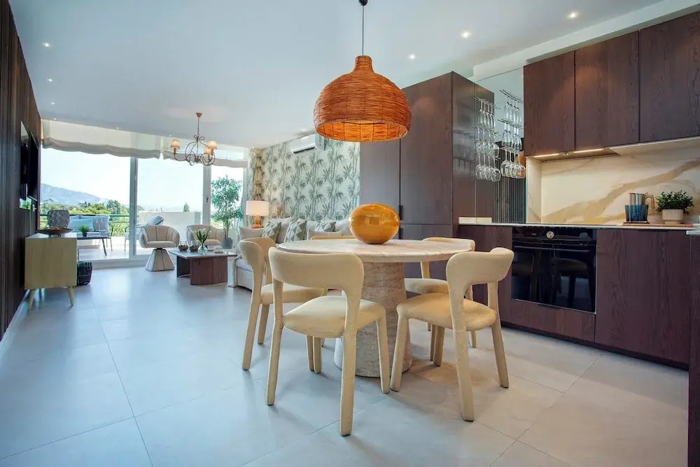 Amazing 3BD apt and Pool. Señorío de Aloha