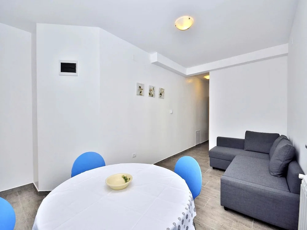 Apartments Daniel