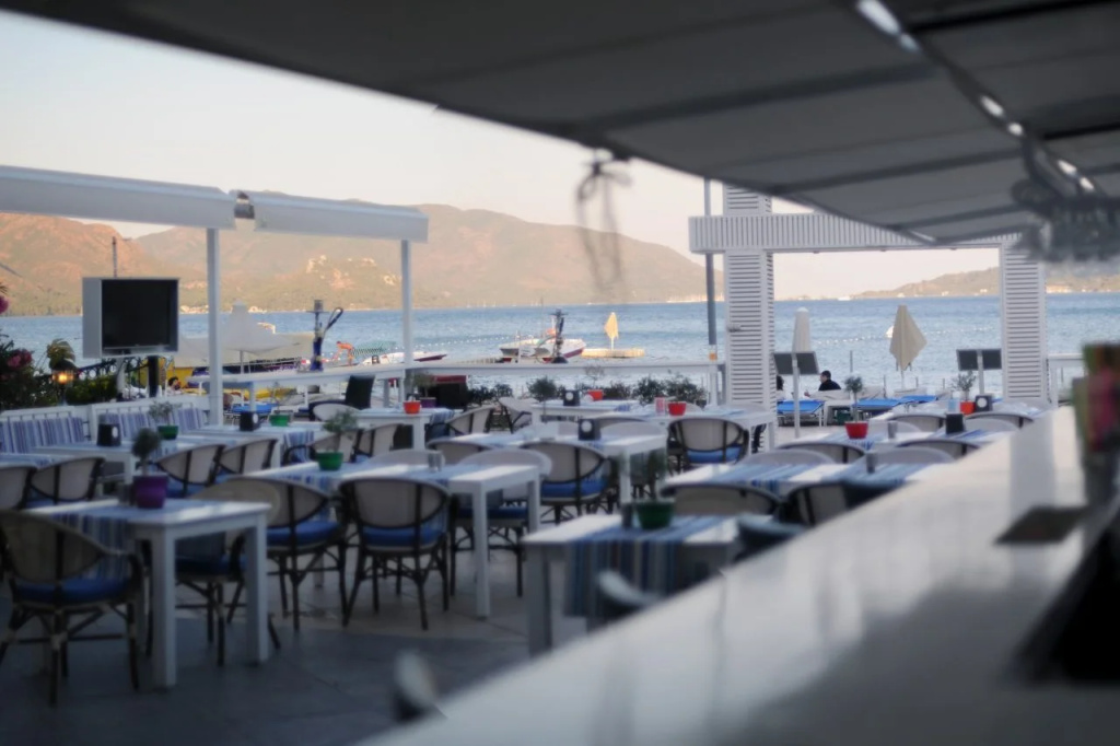 Mert Seaside Hotel