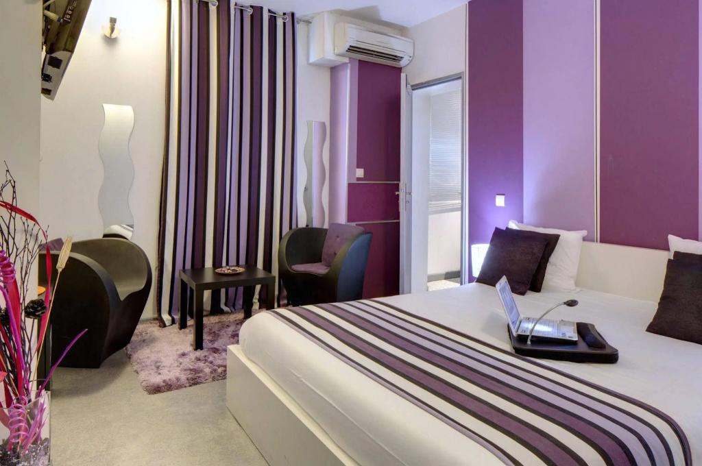 Hotel M