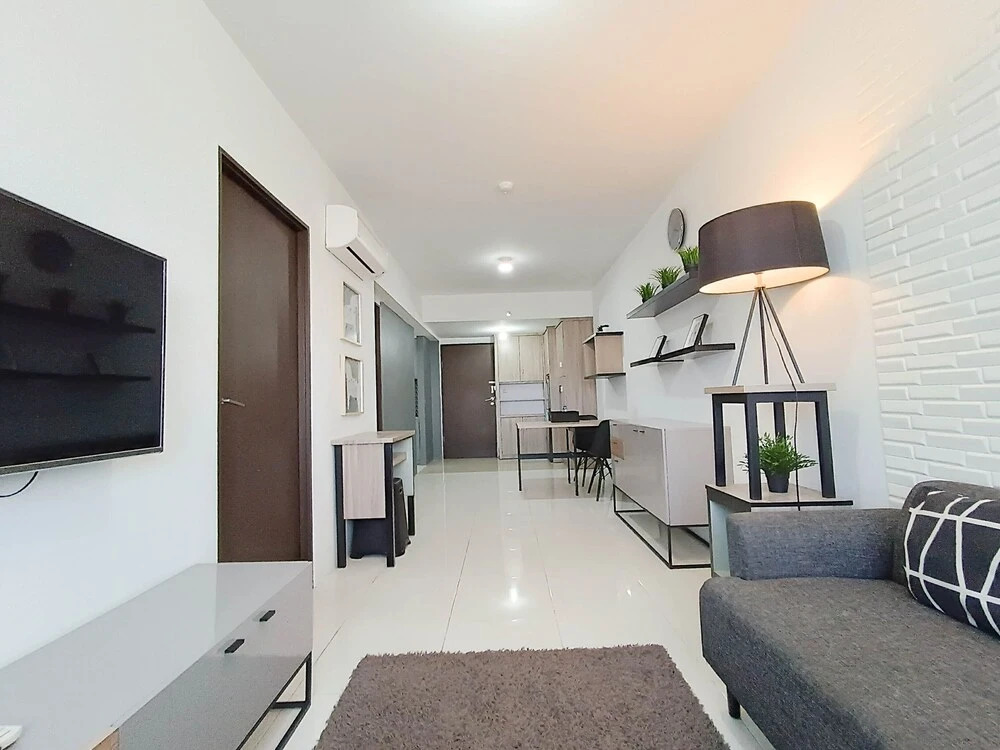 Nice And Modern 2Br At Royal Makassar Apartment