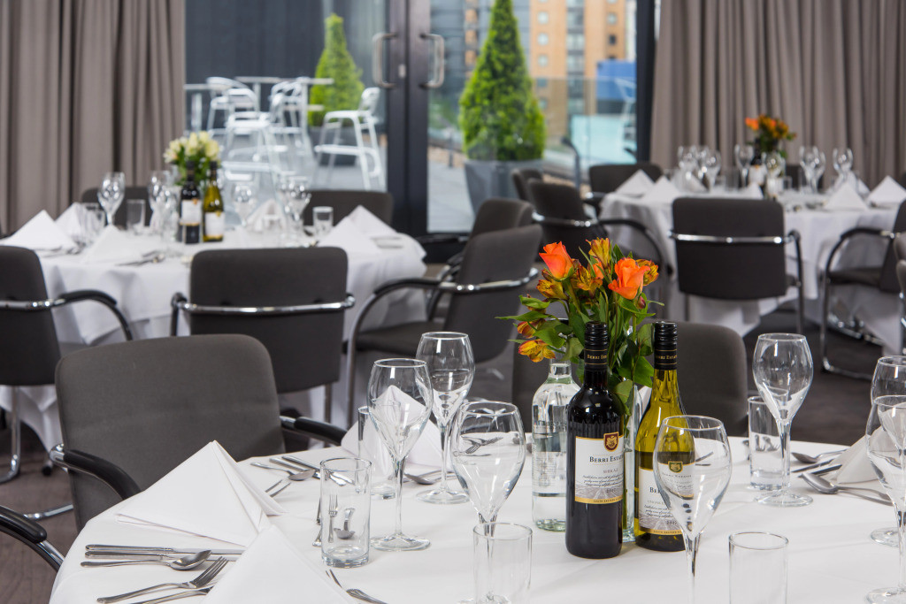 Holiday Inn London West by IHG