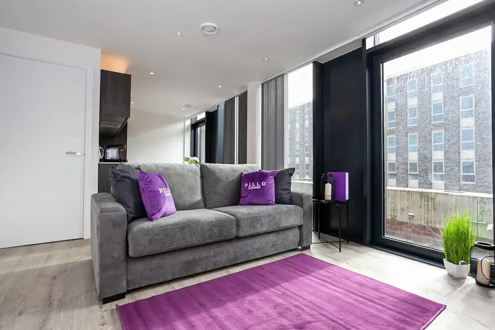Spacious Two Bedroom Penthouse in MCR City Centre