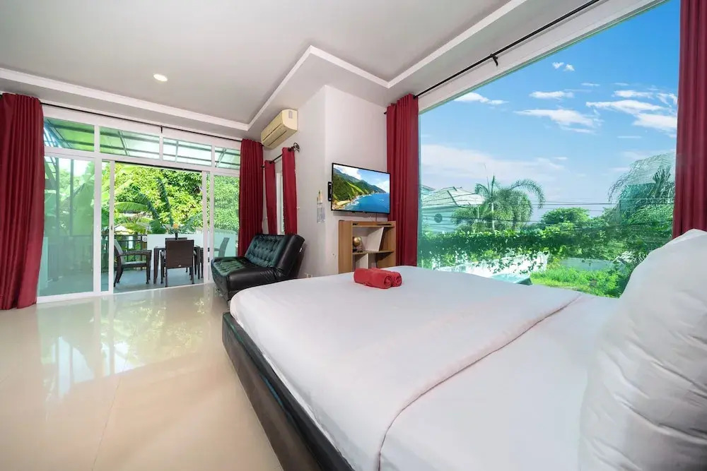 Elegant 3BR Private Pool Villa Sara near Naiharn