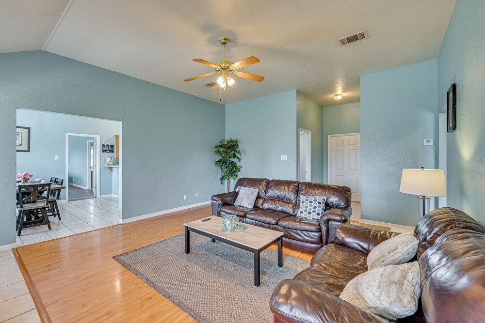 8 Mi to Fort Hood! Family Home w/ Patio & Yard