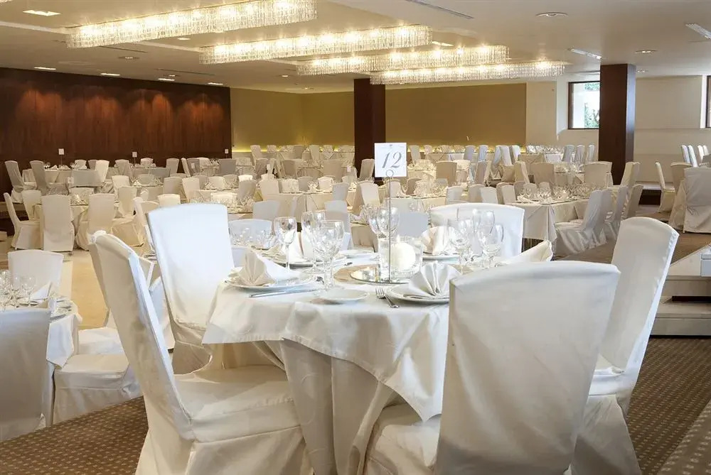 Nepheli Hotel