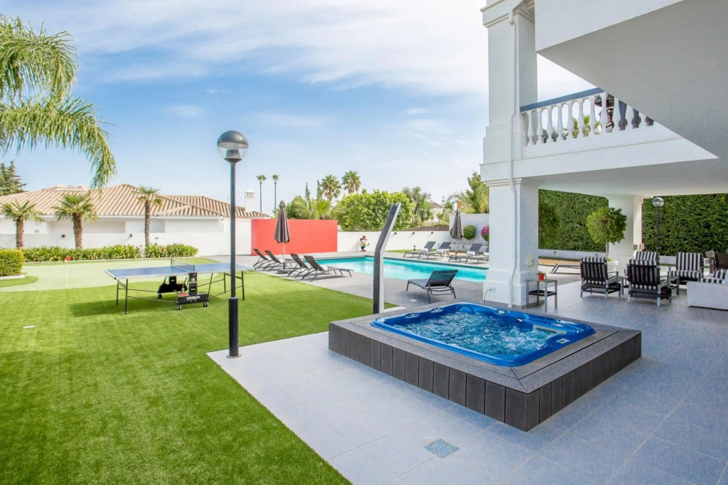 Fantastic Luxury Villa Near Marbella