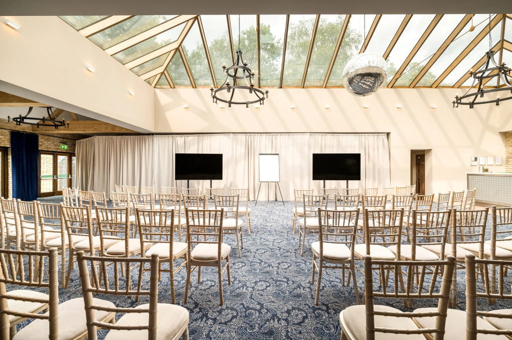 voco Lythe Hill Hotel & Spa by IHG