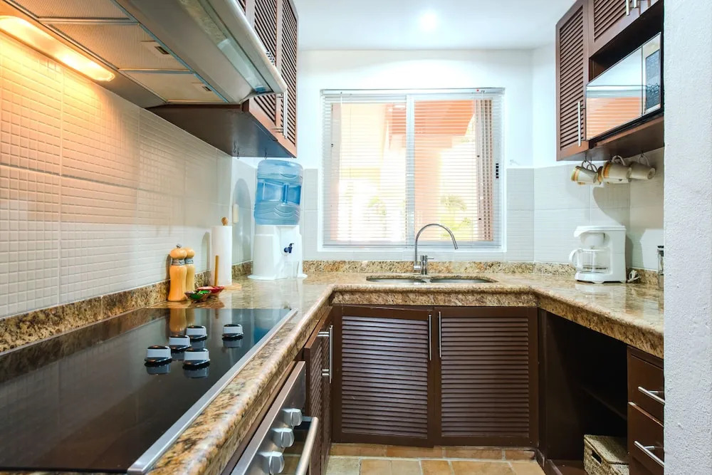 Dina 2Br Condo By Rmh