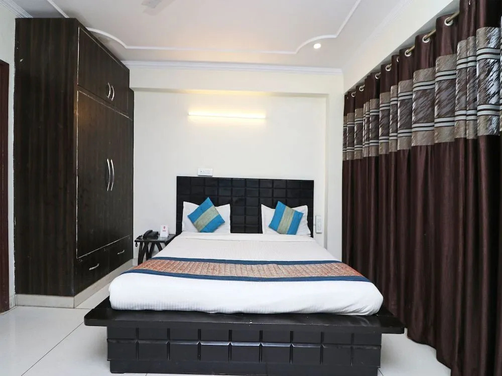 Ronak Hotel
