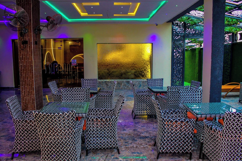 Soulmate Hotels & Suites Ojodu