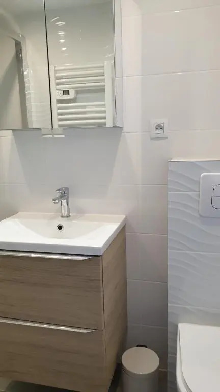 Superbement rénové studio duplex Vieil Antibes