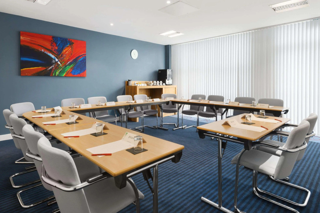 Ramada Encore by Wyndham Doncaster Airport