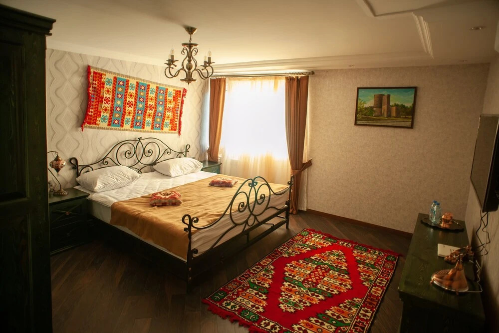 Отель D&J Old City