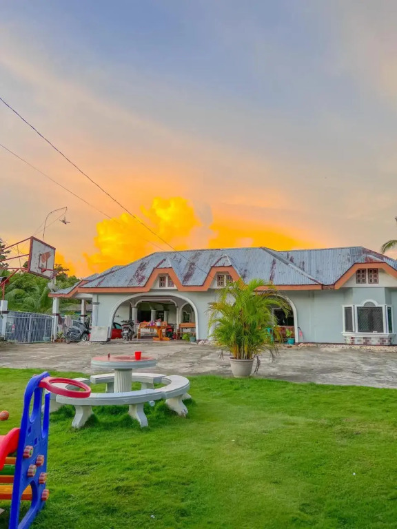 Sonnylyn Guest House