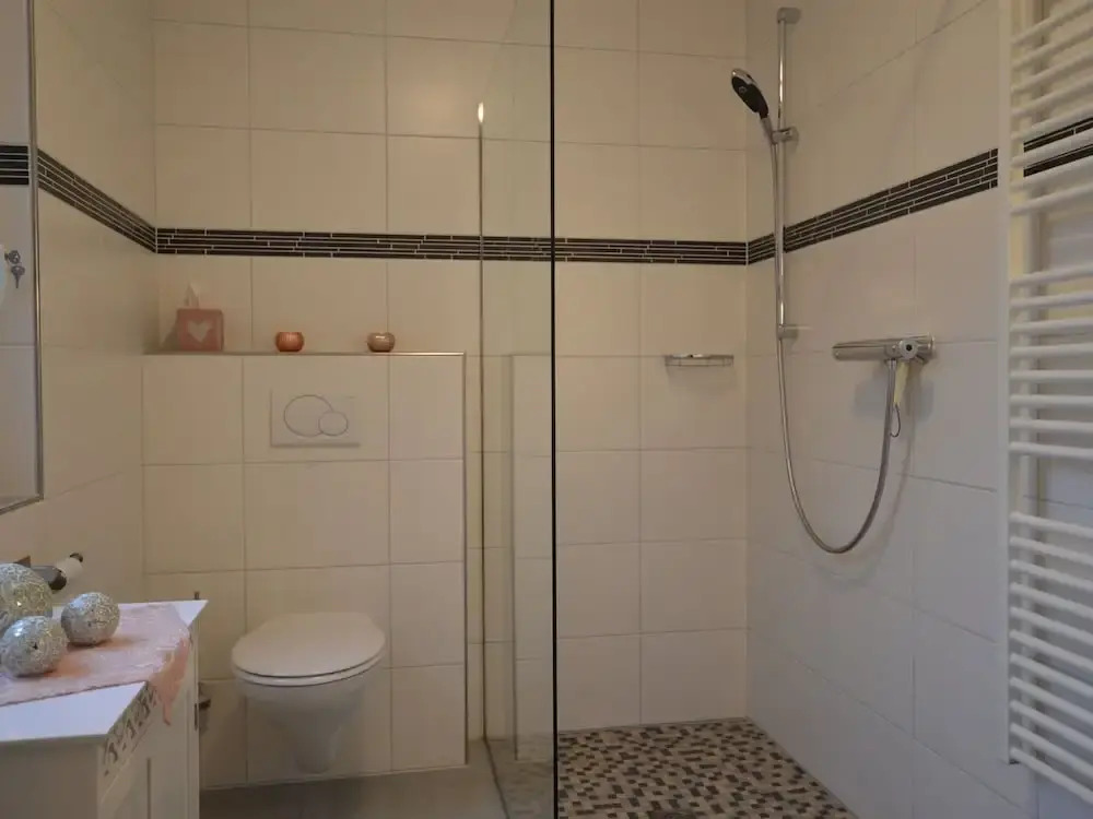 Charming Apartment in Weinsheim with Garden