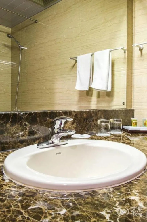 Shanghai East Asia Sport Hotel
