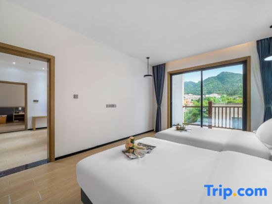 Holiday Inn Xulong Bieyuan (Chongqing Hei Valley Scenic Area)