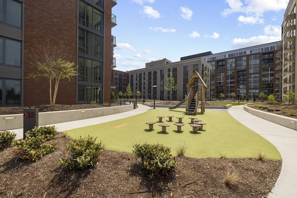 Placemakr Cathedral Heights
