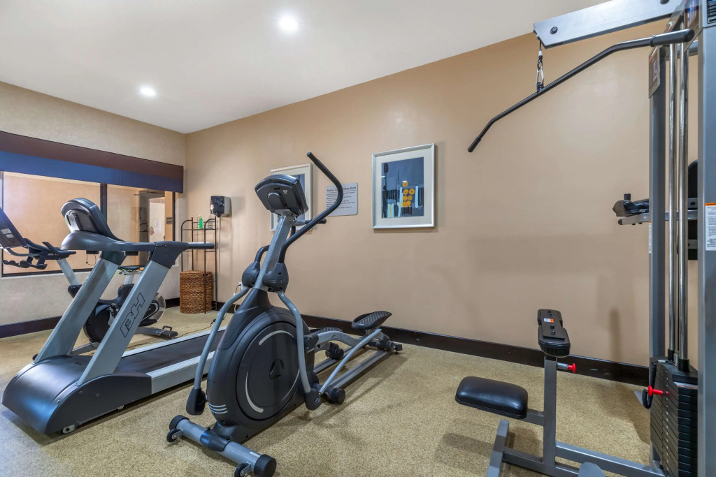 Best Western Plus Lytle Inn and Suites