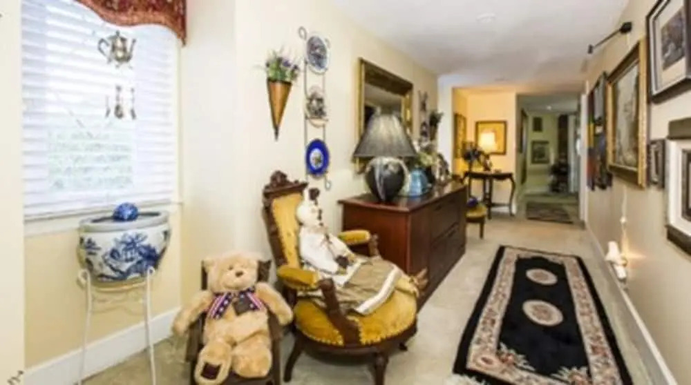 Matthews Manor Bed & Breakfast