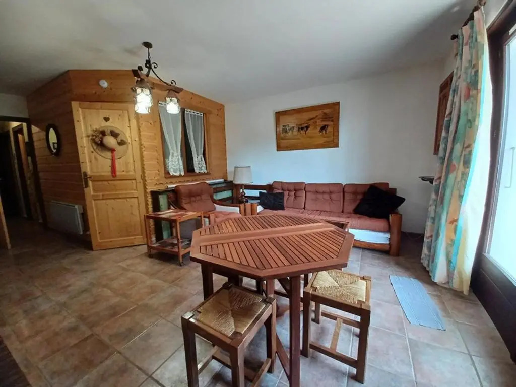 Appartement Le Biot, 2 pièces, 4 personnes - FR-1-573-107