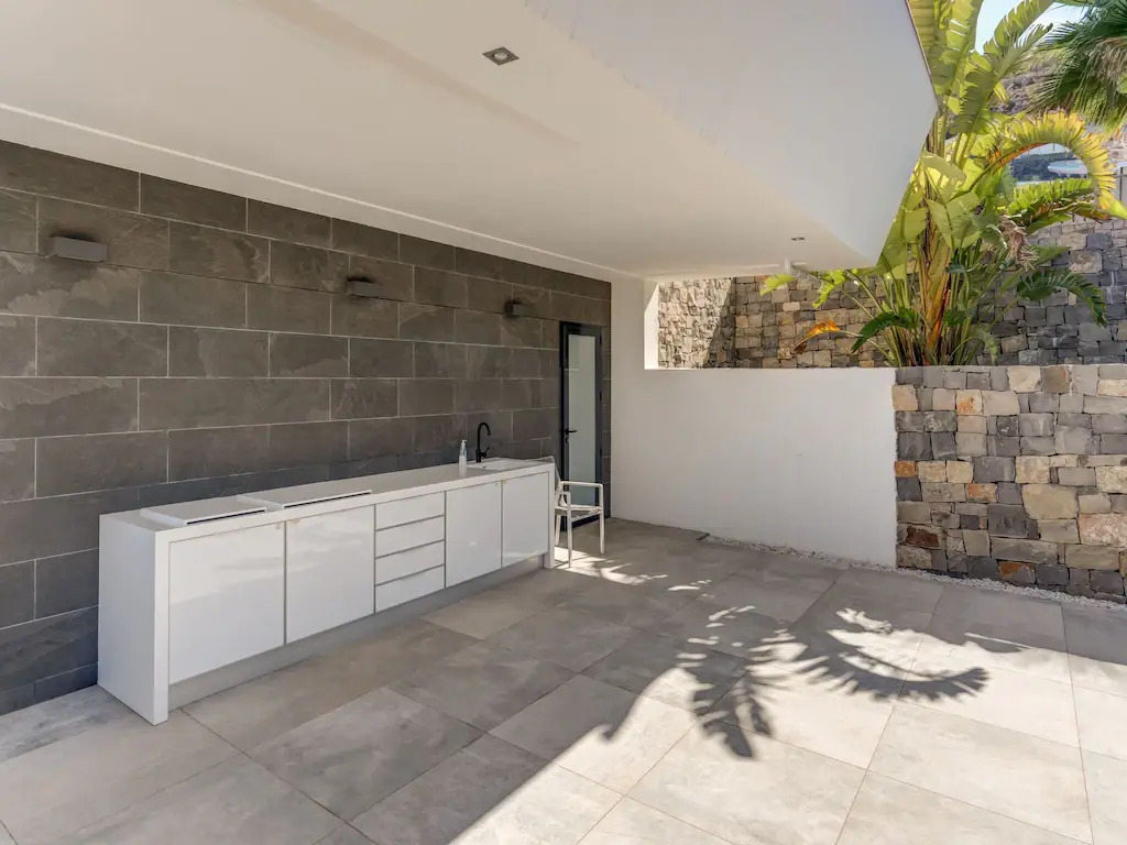 Lavish Villa in Javea With Pool, Mountain and Sea Views