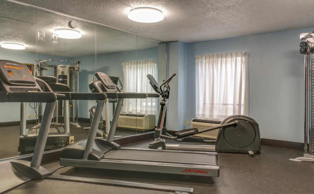 Alexis Inn and Suites Hotel