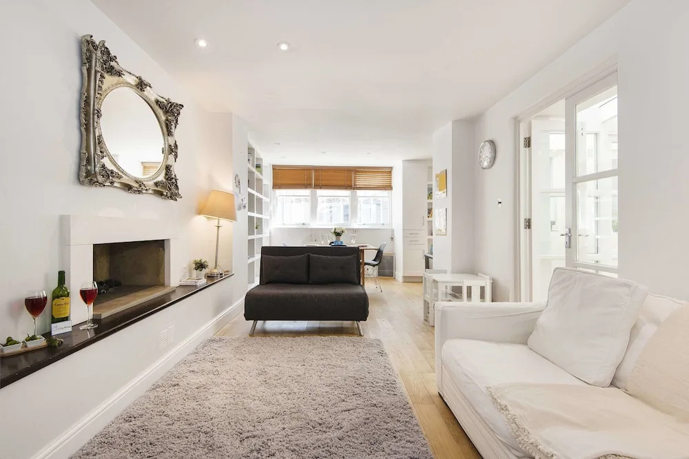 The Spacious Prince of Wales Apartment - CVO