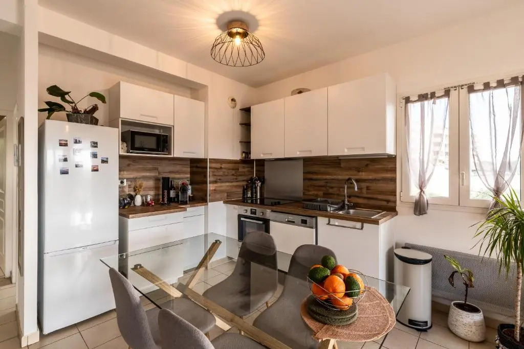 U Nidu - à Ajaccio, Magnifique appartement 4 couchages vue mer