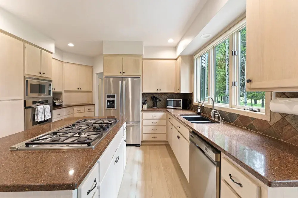 12 Siskin 5 Bedroom Home