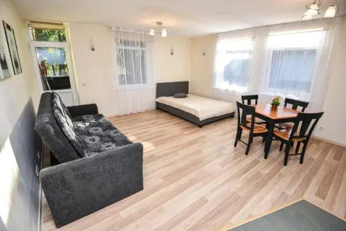 Apartamentai Birutės alėja 24