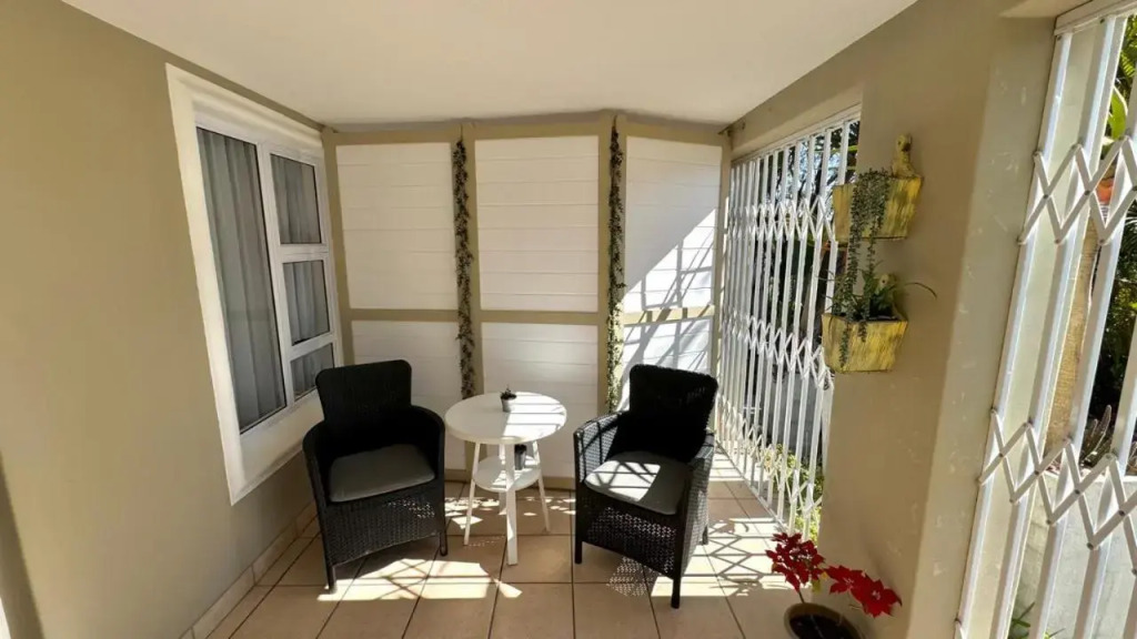 Plett57 - Self Catering - Room No1