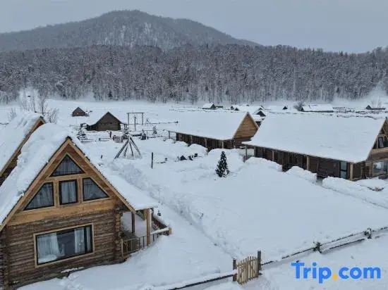 Yunshu Wooden House