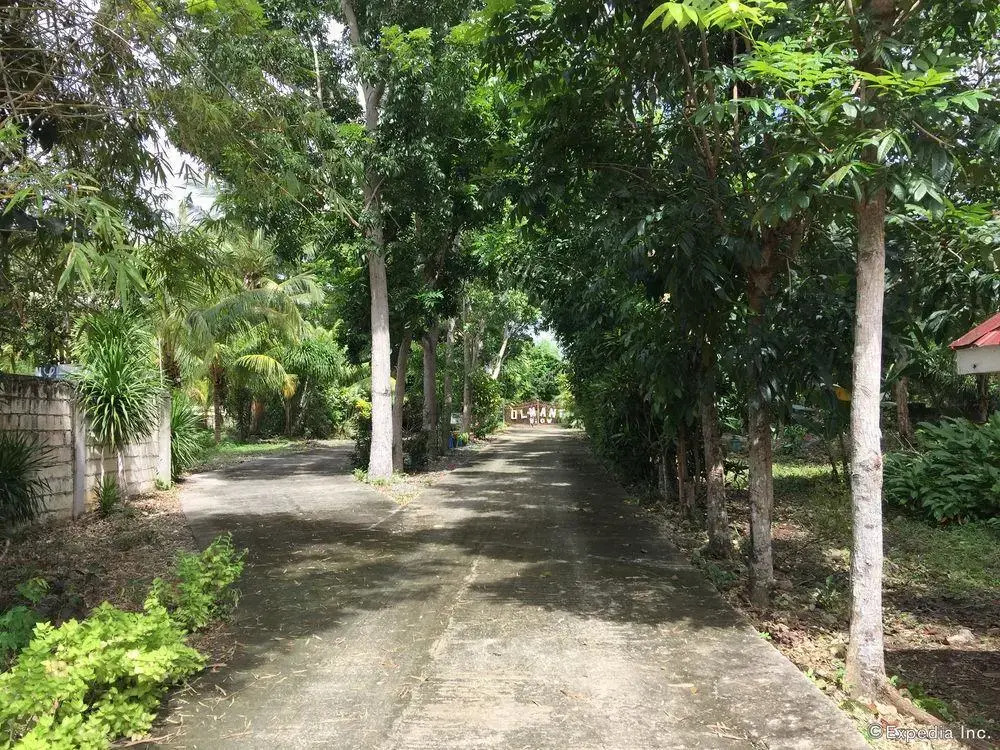Olmans View Resort