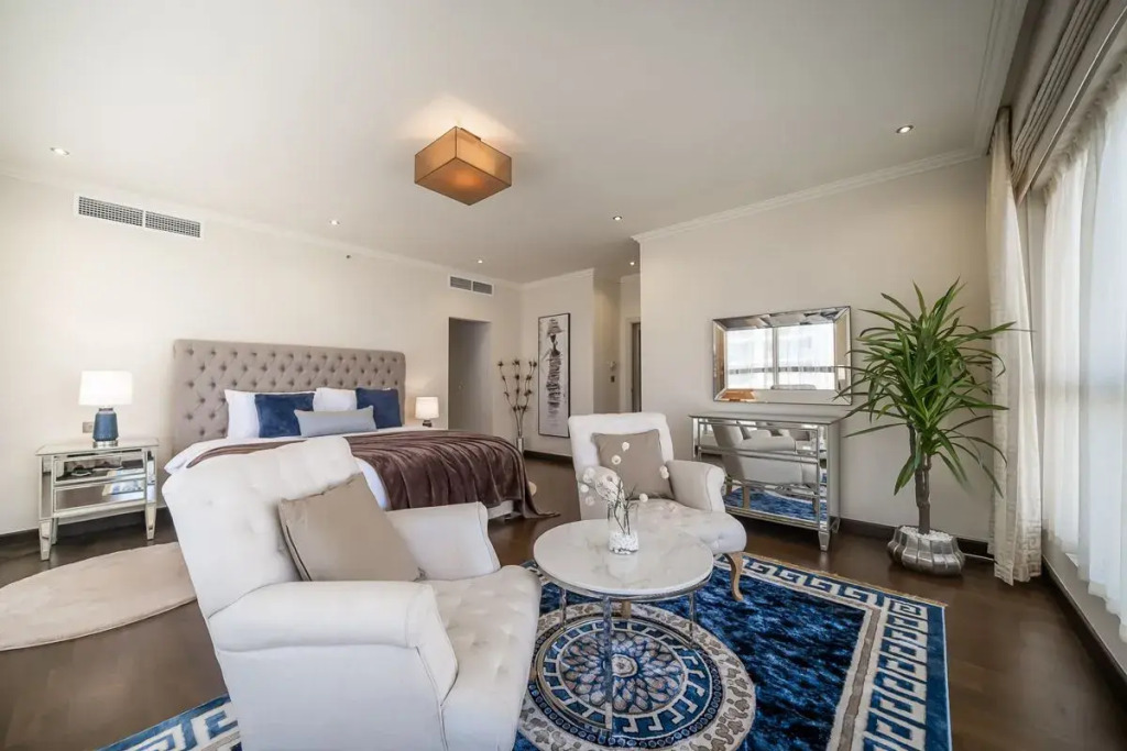Marvelous apt. with stunning views in JBR