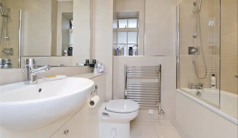 Modern 2 Bedroom South Kensington Flat