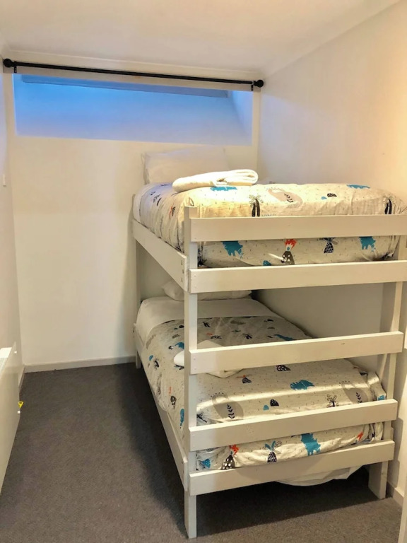 24 Hotham 3 Bedroom Renovated Apartment