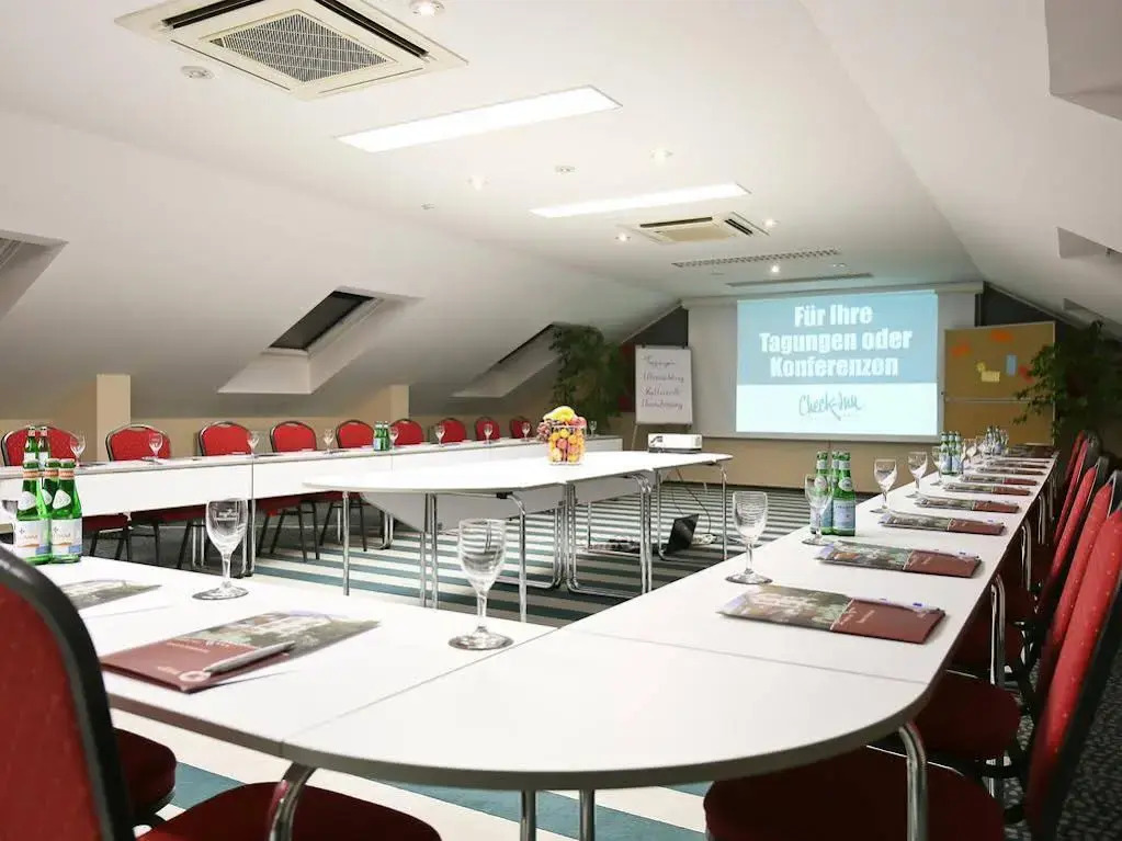 Check Inn Hotel Merseburg