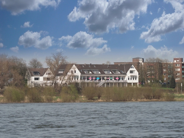 Fährhaus Hotel am Rhein by Mayburgh