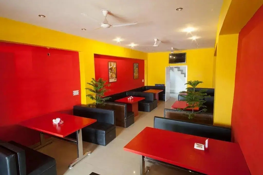R K Hotel And Bar