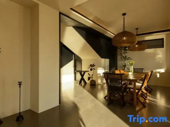 XiaoYi  Sea View Villa