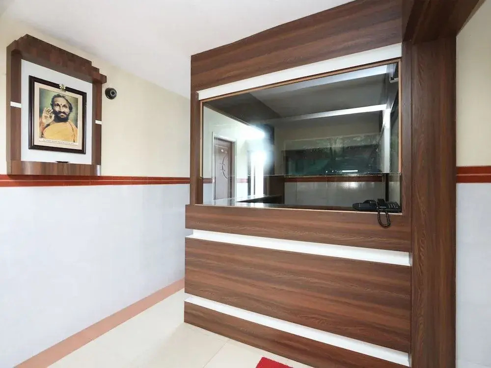 Varadashree Comforts By OYO Rooms