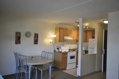 Beaverlodge Motor Inn