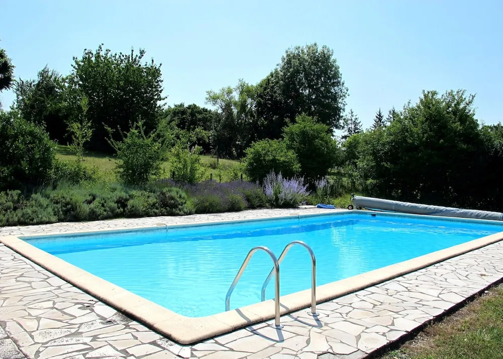 Villa With 4 Bedrooms in Saint-paul-lizonne, With Pool Access, Furnish