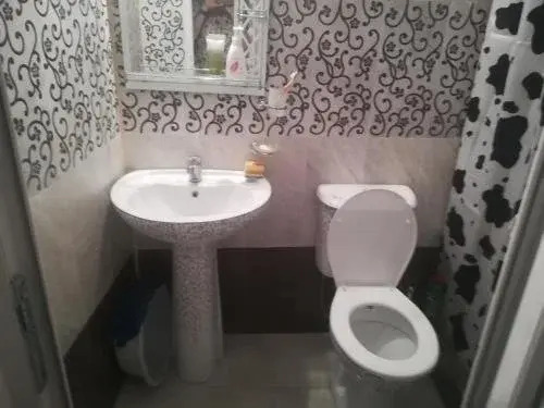 Mzıurı House 1