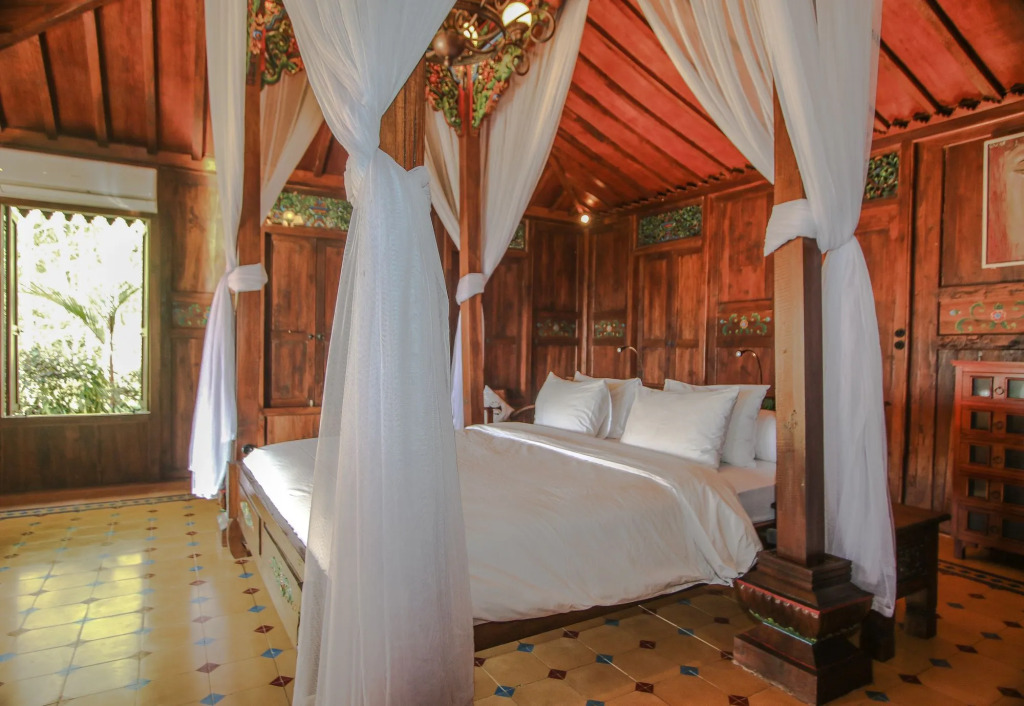 Villa Borobudur Resort